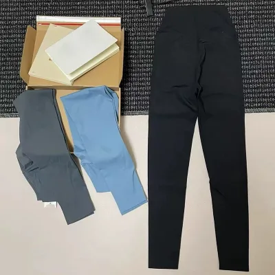Legging de yoga serré gris uni – image 3