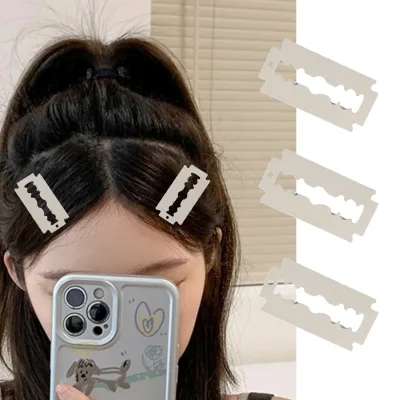Pince à cheveux en forme de couteau – image 3