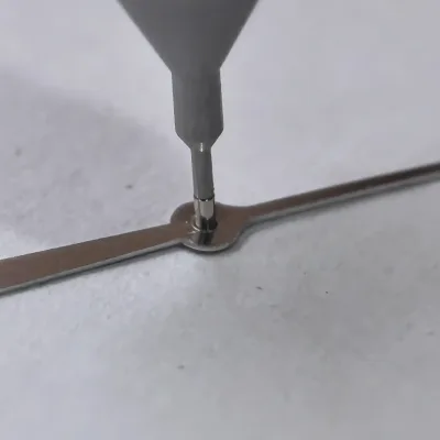 Tube de seconde aiguille pour mouvement de montre – image 3